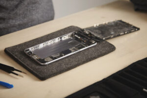 iPhone Screen Repair